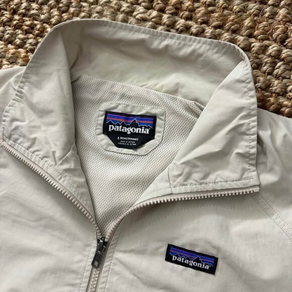 Patagonia Other - Patagonia Men's Baggies Bomber Jacket (Large) Tan Beige 28151